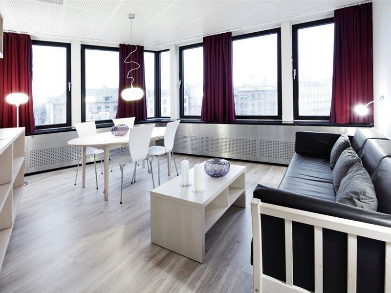 Manon Les Suites Guldsmeden Копенгаген Экстерьер фото A typical apartment